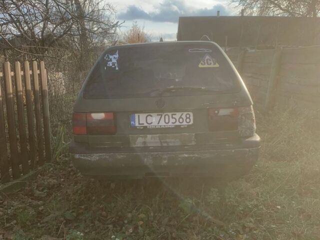 Зелений Фольксваген Пассат Варіант, об'ємом двигуна 0 л та пробігом 3 тис. км за 600 $, фото 4 на Automoto.ua