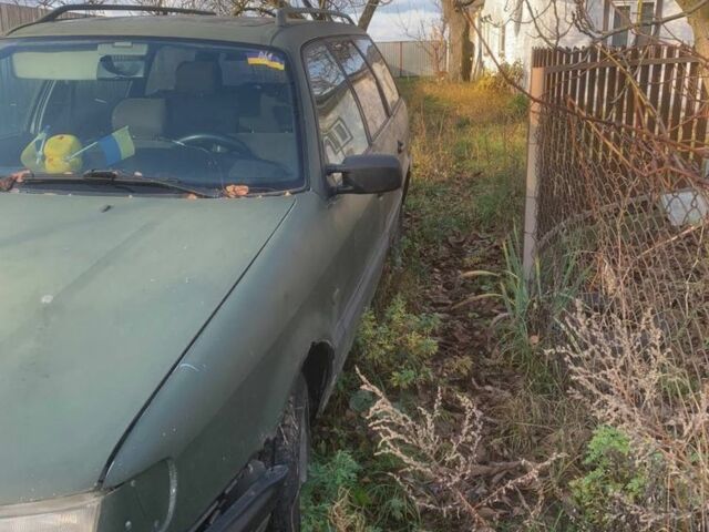 Зелений Фольксваген Пассат Варіант, об'ємом двигуна 0 л та пробігом 3 тис. км за 600 $, фото 1 на Automoto.ua