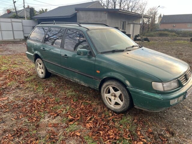 Зеленый Фольксваген Пассат Вариант, объемом двигателя 1.9 л и пробегом 250 тыс. км за 650 $, фото 2 на Automoto.ua