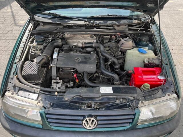 Фольксваген Пассат Вариант 1996 в Ужгороде на Automoto.ua Зеленый Фольксваген Пассат Вариант, объемом двигателя 1.9 л и пробегом 695 тыс. км за 2200 $, фото 4 на Automoto.ua