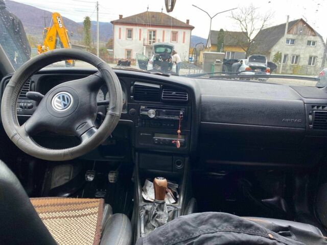 Зеленый Фольксваген Пассат Вариант, объемом двигателя 1.8 л и пробегом 300 тыс. км за 2500 $, фото 10 на Automoto.ua