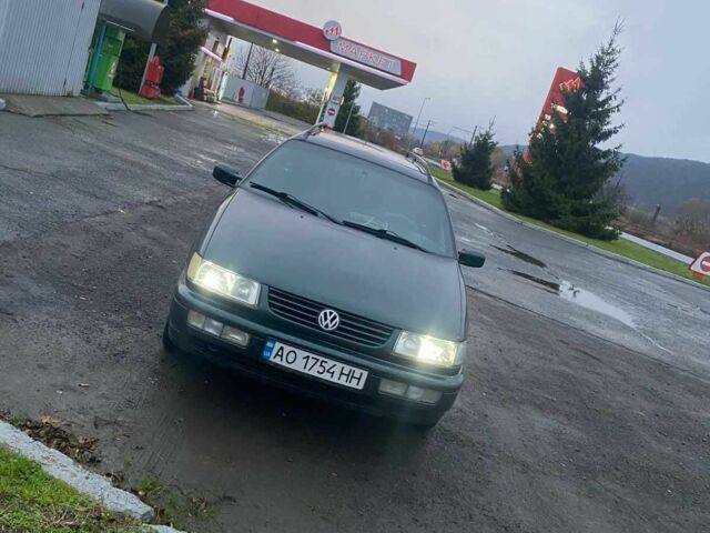 Зеленый Фольксваген Пассат Вариант, объемом двигателя 1.8 л и пробегом 300 тыс. км за 2500 $, фото 13 на Automoto.ua