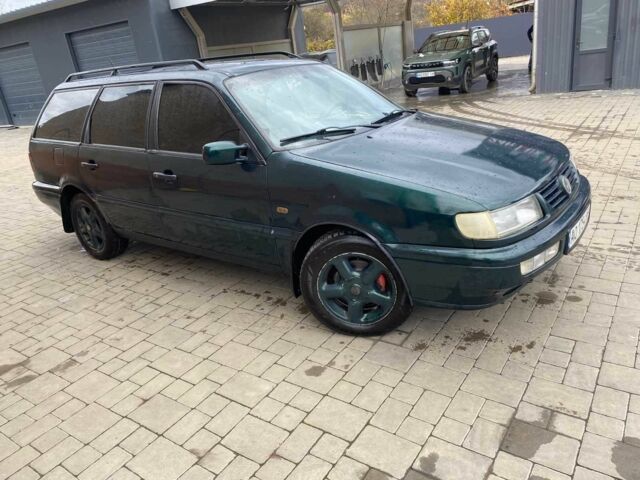 Зеленый Фольксваген Пассат Вариант, объемом двигателя 1.8 л и пробегом 300 тыс. км за 2500 $, фото 5 на Automoto.ua