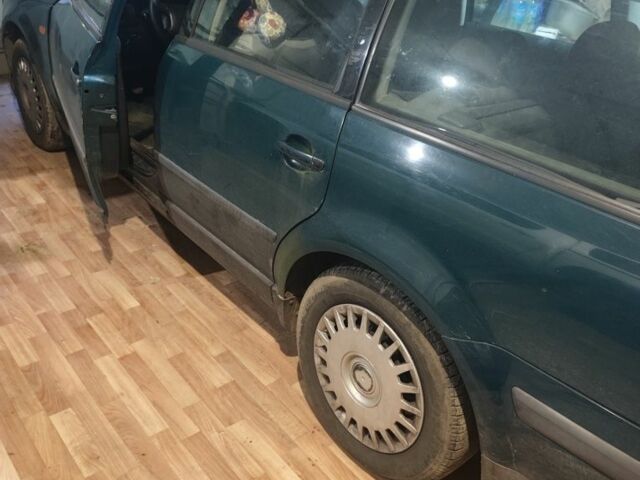 Зеленый Фольксваген Пассат Вариант, объемом двигателя 1.9 л и пробегом 440 тыс. км за 2000 $, фото 7 на Automoto.ua