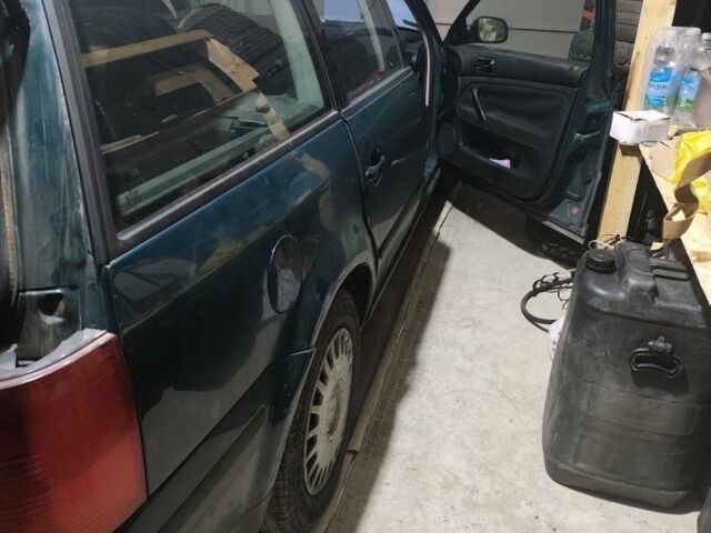 Зеленый Фольксваген Пассат Вариант, объемом двигателя 1.9 л и пробегом 440 тыс. км за 2000 $, фото 6 на Automoto.ua