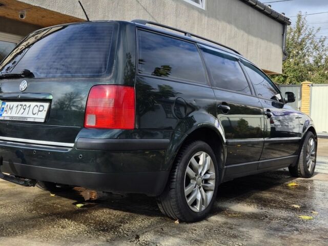 Зелений Фольксваген Пассат Варіант, об'ємом двигуна 1.8 л та пробігом 248 тис. км за 4200 $, фото 6 на Automoto.ua