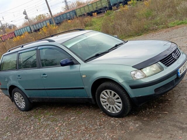Зелений Фольксваген Пассат Варіант, об'ємом двигуна 1.9 л та пробігом 100 тис. км за 2700 $, фото 7 на Automoto.ua