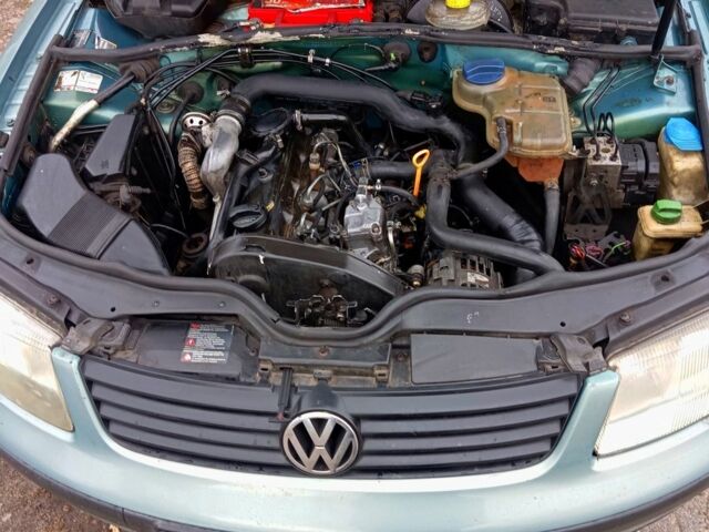 Зелений Фольксваген Пассат Варіант, об'ємом двигуна 1.9 л та пробігом 100 тис. км за 2700 $, фото 3 на Automoto.ua