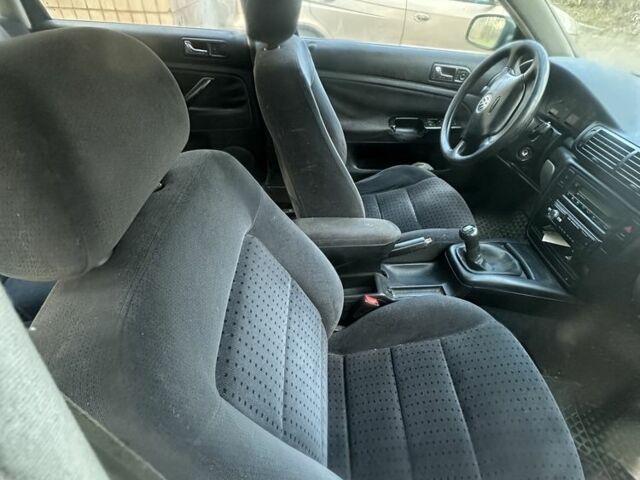 Зеленый Фольксваген Пассат Вариант, объемом двигателя 1.9 л и пробегом 74 тыс. км за 3800 $, фото 4 на Automoto.ua