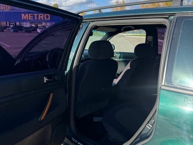 Фольксваген Пассат Вариант 1998 в Житомире на Automoto.ua Зеленый Фольксваген Пассат Вариант, объемом двигателя 1.9 л и пробегом 300 тыс. км за 2800 $, фото 8 на Automoto.ua