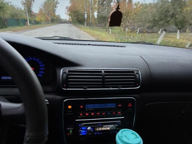 Зелений Фольксваген Пассат Варіант, об'ємом двигуна 1.8 л та пробігом 248 тис. км за 4200 $, фото 7 на Automoto.ua