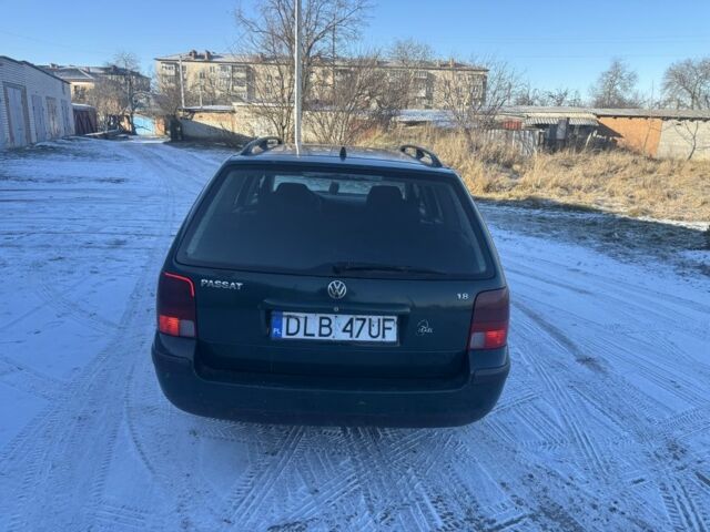 Зеленый Фольксваген Пассат Вариант, объемом двигателя 1.8 л и пробегом 350 тыс. км за 1399 $, фото 2 на Automoto.ua