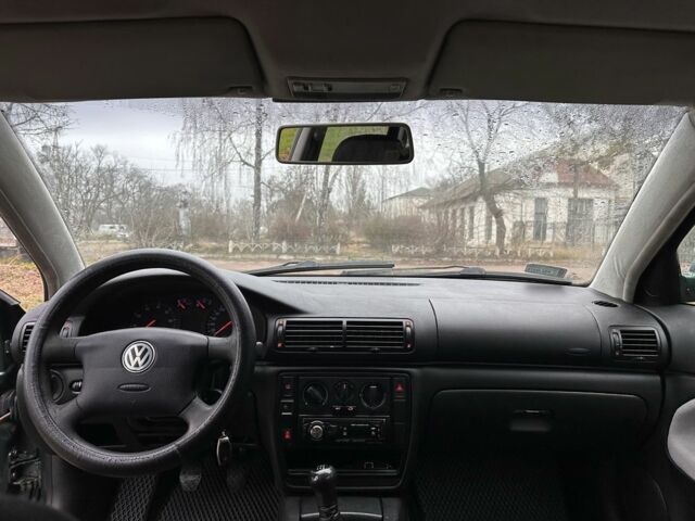 Зеленый Фольксваген Пассат Вариант, объемом двигателя 1.6 л и пробегом 300 тыс. км за 3300 $, фото 18 на Automoto.ua