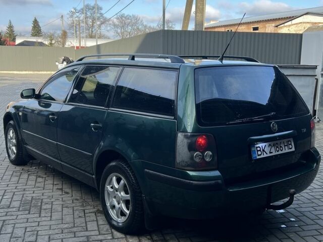 Зеленый Фольксваген Пассат Вариант, объемом двигателя 1.9 л и пробегом 308 тыс. км за 3300 $, фото 4 на Automoto.ua