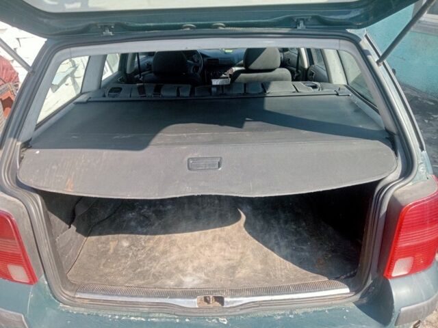 Зелений Фольксваген Пассат Варіант, об'ємом двигуна 1.9 л та пробігом 3 тис. км за 3100 $, фото 7 на Automoto.ua