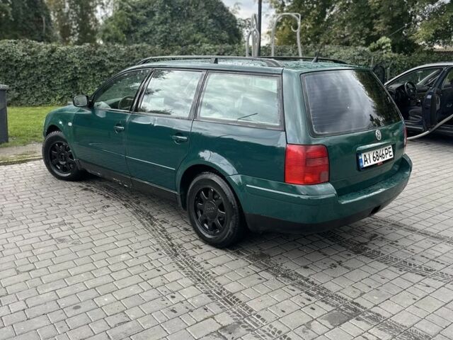 Зеленый Фольксваген Пассат Вариант, объемом двигателя 2.5 л и пробегом 349 тыс. км за 2550 $, фото 5 на Automoto.ua