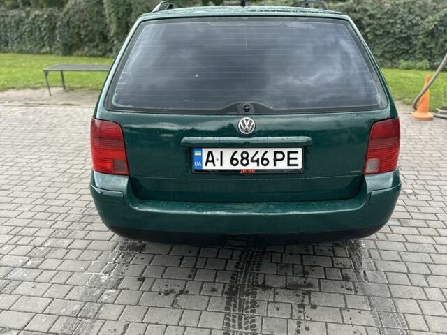 Зеленый Фольксваген Пассат Вариант, объемом двигателя 2.5 л и пробегом 349 тыс. км за 2550 $, фото 3 на Automoto.ua