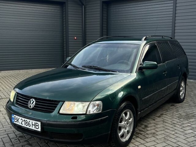 Зеленый Фольксваген Пассат Вариант, объемом двигателя 1.9 л и пробегом 308 тыс. км за 3300 $, фото 1 на Automoto.ua