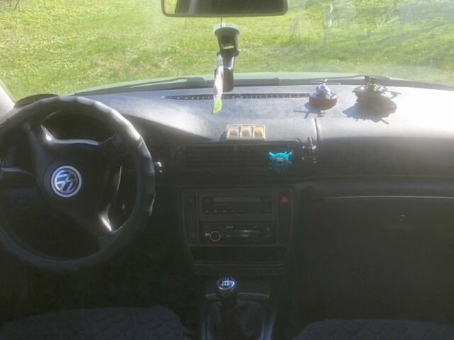 Зелений Фольксваген Пассат Варіант, об'ємом двигуна 1.9 л та пробігом 270 тис. км за 4500 $, фото 6 на Automoto.ua