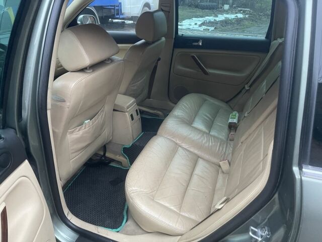 Зеленый Фольксваген Пассат Вариант, объемом двигателя 2.5 л и пробегом 350 тыс. км за 3600 $, фото 7 на Automoto.ua