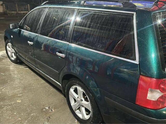 Зеленый Фольксваген Пассат Вариант, объемом двигателя 2 л и пробегом 292 тыс. км за 4200 $, фото 2 на Automoto.ua