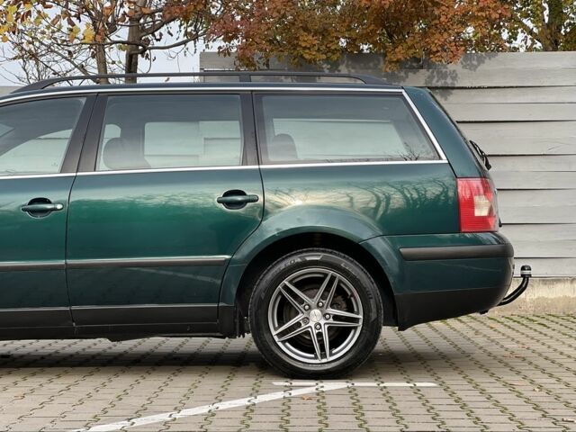 Зеленый Фольксваген Пассат Вариант, объемом двигателя 2 л и пробегом 326 тыс. км за 3700 $, фото 5 на Automoto.ua