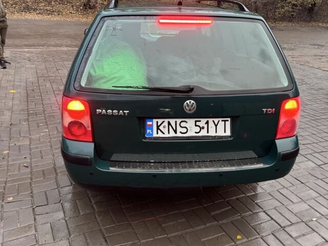 Зелений Фольксваген Пассат Варіант, об'ємом двигуна 1.9 л та пробігом 284 тис. км за 2616 $, фото 4 на Automoto.ua