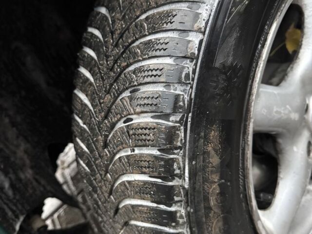 Зелений Фольксваген Пассат Варіант, об'ємом двигуна 1.9 л та пробігом 284 тис. км за 2616 $, фото 7 на Automoto.ua