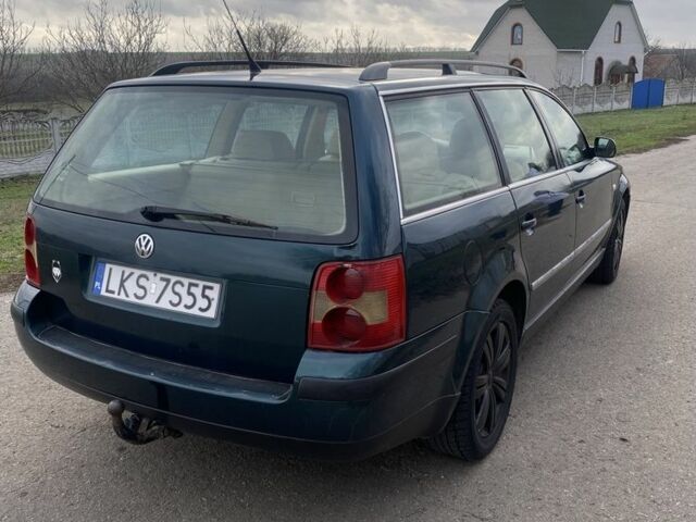 Зелений Фольксваген Пассат Варіант, об'ємом двигуна 1.9 л та пробігом 250 тис. км за 2350 $, фото 3 на Automoto.ua