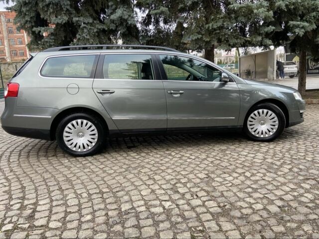 Зеленый Фольксваген Пассат Вариант, объемом двигателя 2 л и пробегом 295 тыс. км за 5000 $, фото 4 на Automoto.ua