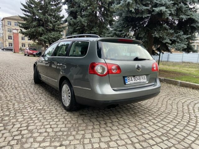 Зеленый Фольксваген Пассат Вариант, объемом двигателя 2 л и пробегом 295 тыс. км за 5000 $, фото 2 на Automoto.ua