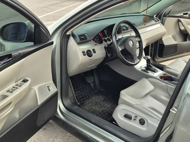 Зеленый Фольксваген Пассат Вариант, объемом двигателя 2 л и пробегом 240 тыс. км за 6100 $, фото 6 на Automoto.ua