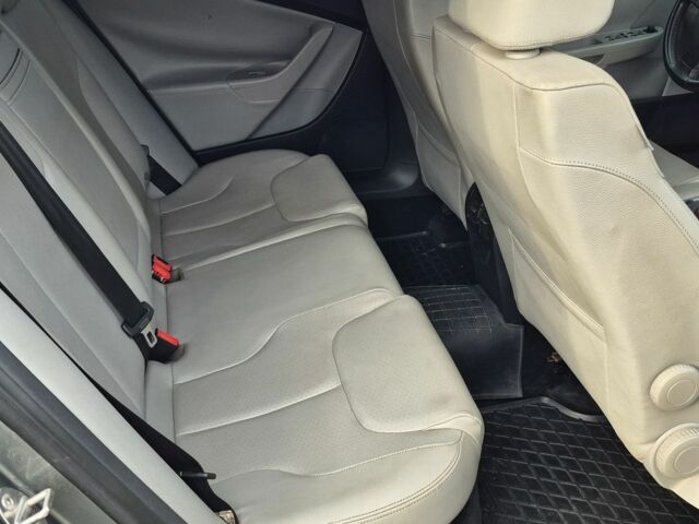 Зеленый Фольксваген Пассат Вариант, объемом двигателя 2 л и пробегом 240 тыс. км за 6100 $, фото 7 на Automoto.ua