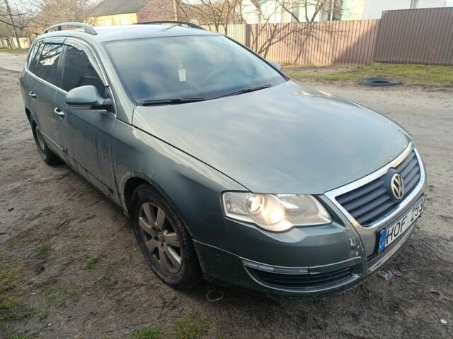 Зеленый Фольксваген Пассат Вариант, объемом двигателя 0 л и пробегом 299 тыс. км за 2500 $, фото 1 на Automoto.ua