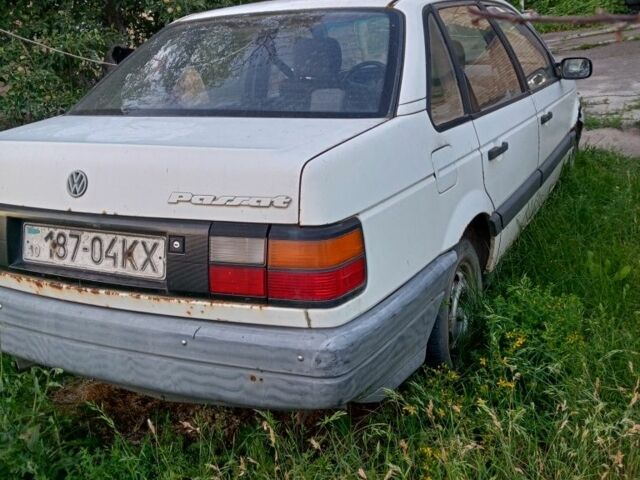 Білий Фольксваген Пассат, об'ємом двигуна 0 л та пробігом 400 тис. км за 650 $, фото 2 на Automoto.ua