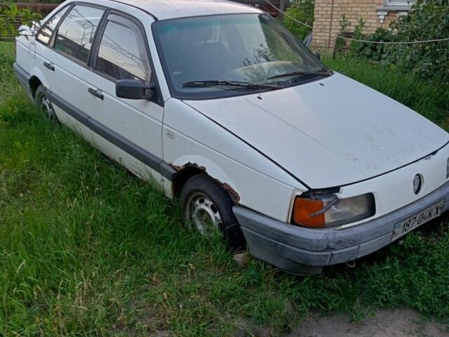 Білий Фольксваген Пассат, об'ємом двигуна 0 л та пробігом 400 тис. км за 650 $, фото 1 на Automoto.ua