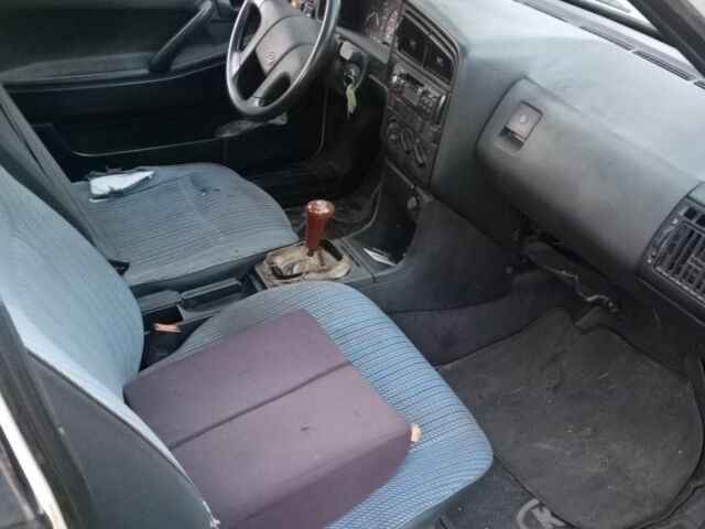 Білий Фольксваген Пассат, об'ємом двигуна 0 л та пробігом 400 тис. км за 650 $, фото 3 на Automoto.ua