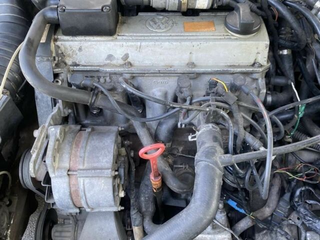 Белый Фольксваген Пассат, объемом двигателя 2 л и пробегом 340 тыс. км за 1650 $, фото 6 на Automoto.ua