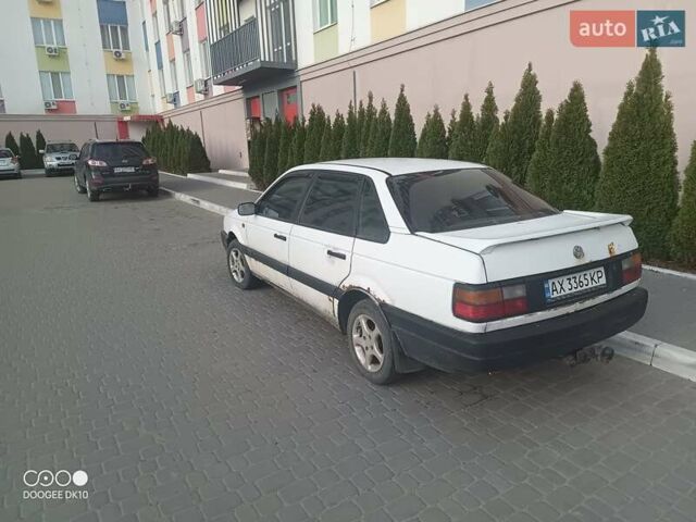 Белый Фольксваген Пассат, объемом двигателя 1.78 л и пробегом 300 тыс. км за 1450 $, фото 6 на Automoto.ua