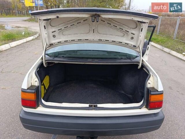 Белый Фольксваген Пассат, объемом двигателя 1.8 л и пробегом 1 тыс. км за 2450 $, фото 2 на Automoto.ua