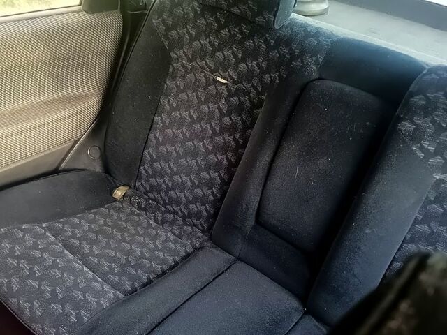 Білий Фольксваген Пассат, об'ємом двигуна 1.8 л та пробігом 300 тис. км за 1450 $, фото 3 на Automoto.ua