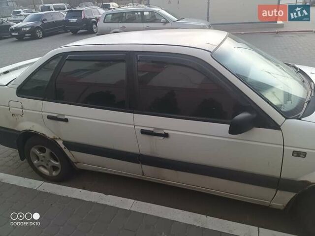 Белый Фольксваген Пассат, объемом двигателя 1.78 л и пробегом 300 тыс. км за 1450 $, фото 8 на Automoto.ua