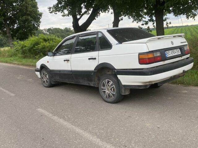 Білий Фольксваген Пассат, об'ємом двигуна 1.8 л та пробігом 300 тис. км за 900 $, фото 3 на Automoto.ua