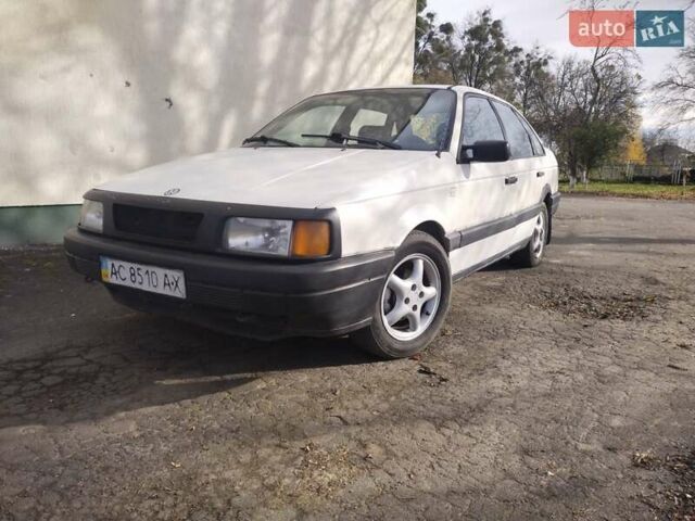 Белый Фольксваген Пассат, объемом двигателя 0 л и пробегом 400 тыс. км за 650 $, фото 5 на Automoto.ua