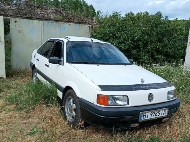 Білий Фольксваген Пассат, об'ємом двигуна 1.8 л та пробігом 400 тис. км за 900 $, фото 4 на Automoto.ua