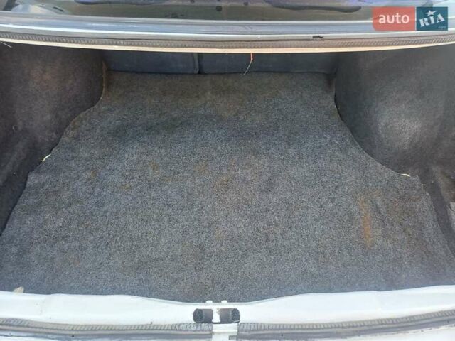 Белый Фольксваген Пассат, объемом двигателя 1.78 л и пробегом 300 тыс. км за 2000 $, фото 7 на Automoto.ua