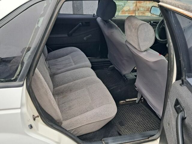 Білий Фольксваген Пассат, об'ємом двигуна 1.9 л та пробігом 370 тис. км за 1800 $, фото 7 на Automoto.ua