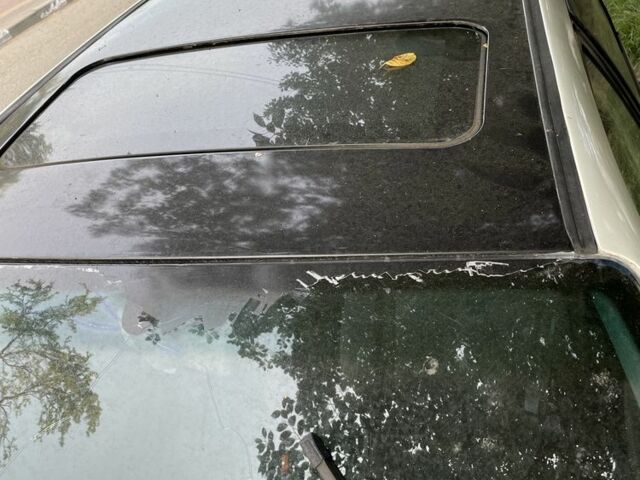 Белый Фольксваген Пассат, объемом двигателя 0 л и пробегом 225 тыс. км за 550 $, фото 6 на Automoto.ua