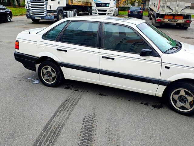 Белый Фольксваген Пассат, объемом двигателя 1.6 л и пробегом 538 тыс. км за 1400 $, фото 5 на Automoto.ua