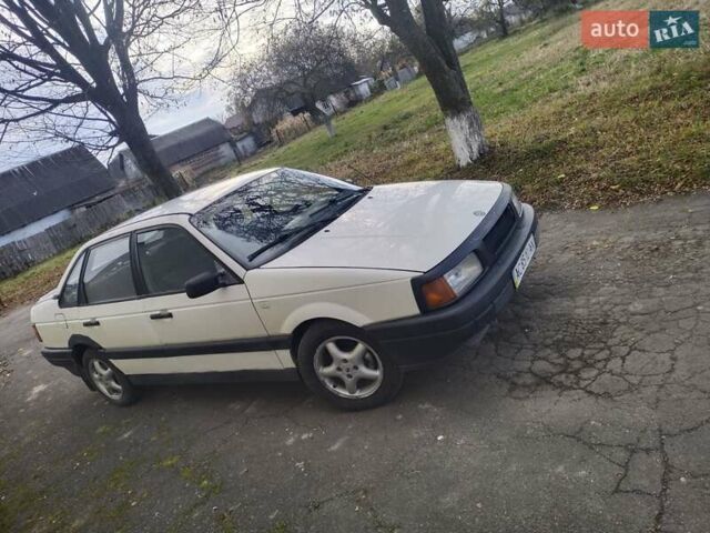 Белый Фольксваген Пассат, объемом двигателя 0 л и пробегом 400 тыс. км за 650 $, фото 8 на Automoto.ua